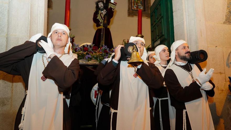 La procesión de Nuestro Padre Jesús se realizó en el templo