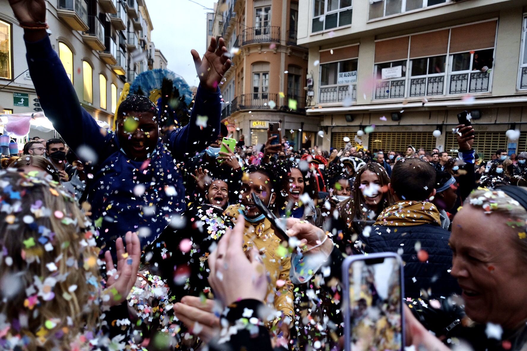 El Carnaval de Málaga toma la calle con el desfile