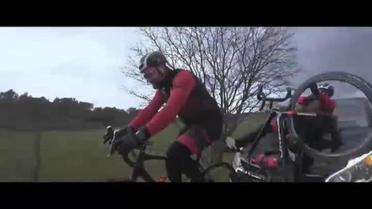El actor Dani Rovira sufre un brutal atropello en bicicleta durante la grabación de un documental solidario