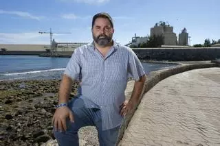 Diego Urda: «Hablan del puerto y la cementera pero se olvidan de las familias»