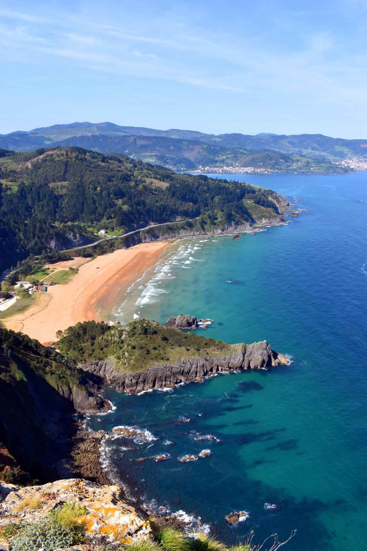 Playa de Laga, en el corazón de Urdaibai.