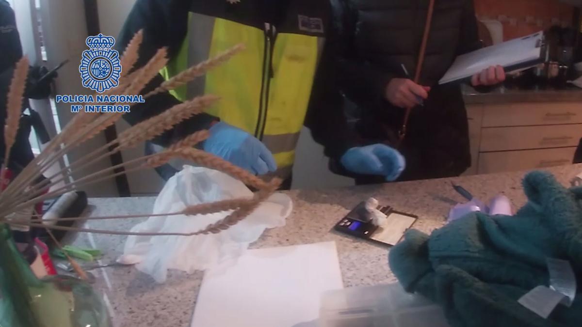 Cae una red criminal con seis 'guarderías' de droga en Galicia