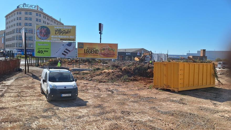 Más restaurantes en camino en Vila-real: comienzan las obras de dos locales de comida rápida en el acceso sur