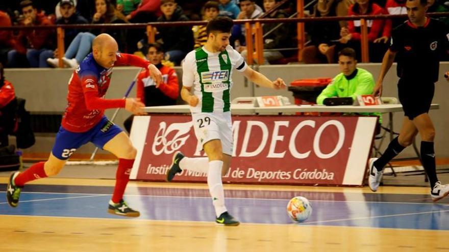 César renueva con el Córdoba Futsal