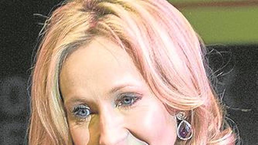 JK Rowling dice que ha superado el coronavirus