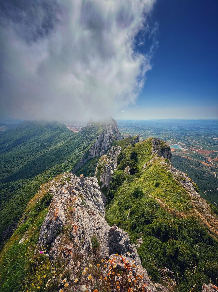 La Sierra de Cantabria-Toloño