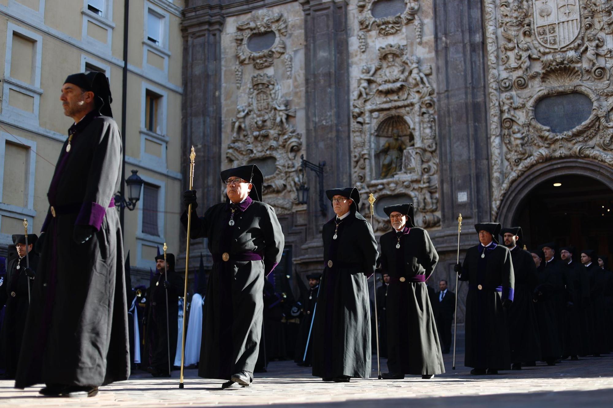 FOTOGALERÍA | Procesión del Santo Entierro en Zaragoza