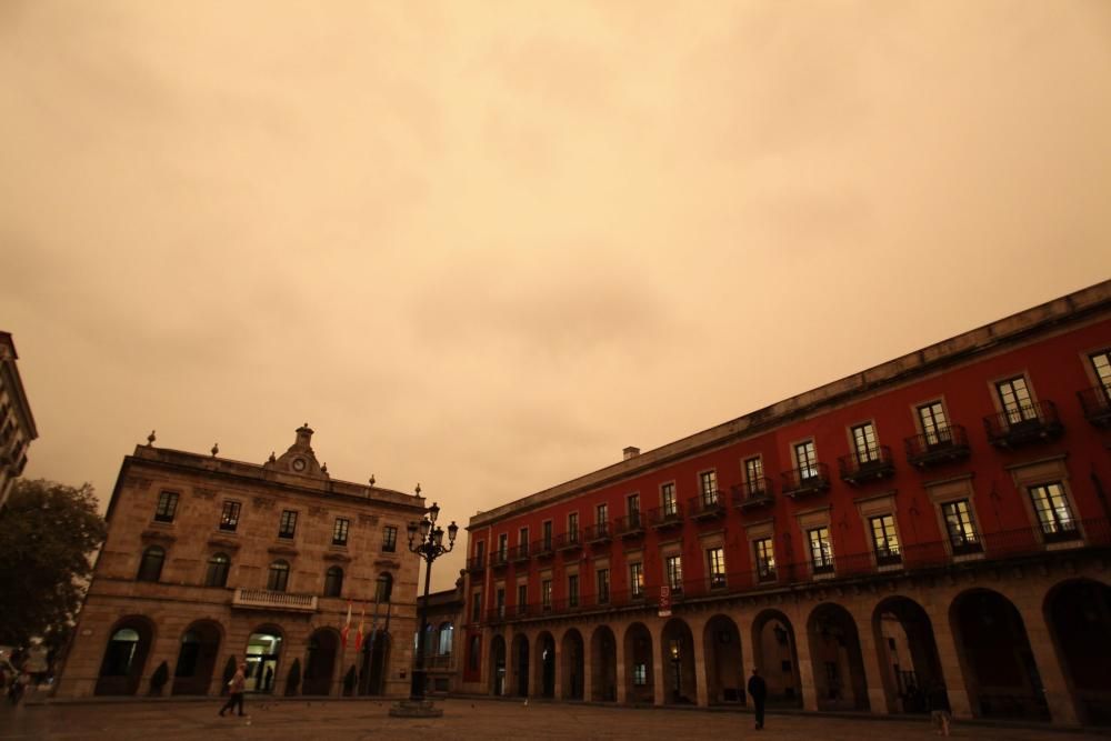 El humo de los incendios llega a Gijón