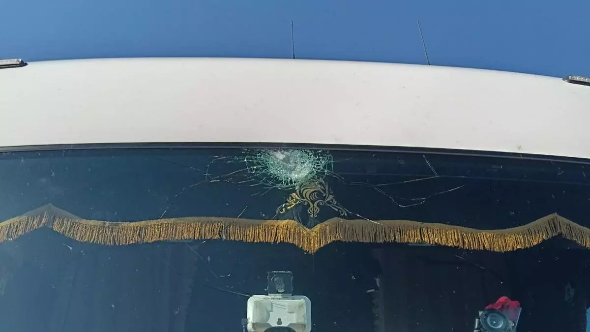 Alarmante lanzamiento de piedras contra camiones en la A-7: "Es para matarnos"