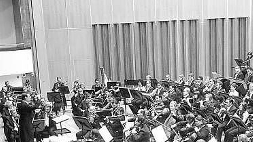 Primer concierto conjunto de la OSPA y la JOSPA, en noviembre de 2008.