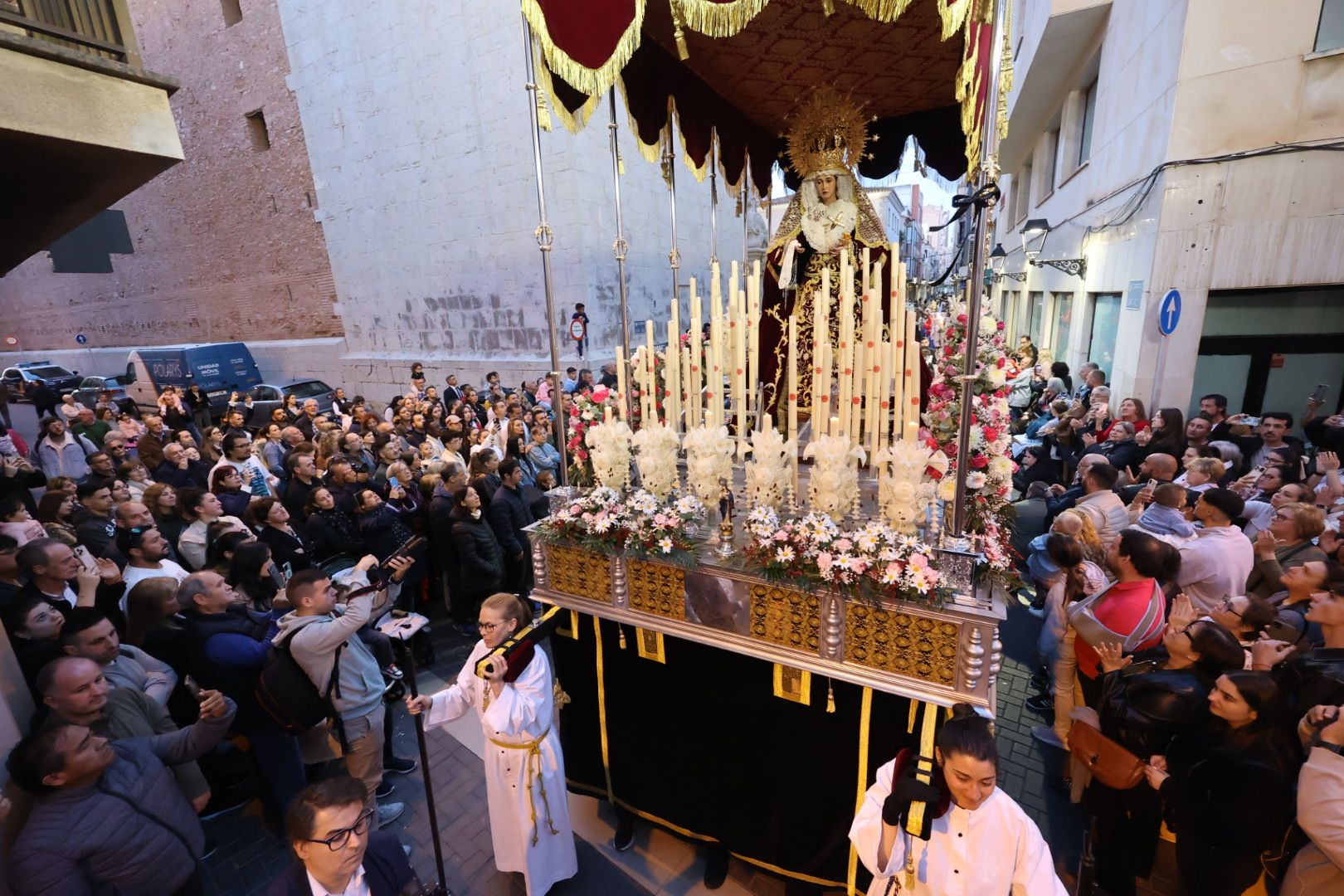 Galería de imágenes: Fervor en el Santo Entierro de Vila-real