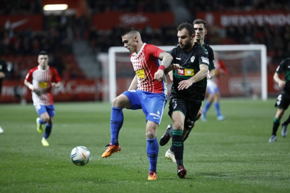 El partido entre el Sporting y el Elche, en imágenes