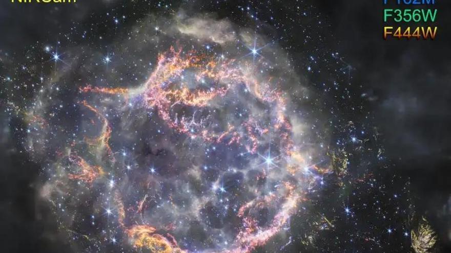 Desvelan el misterio de una extraña estructura oculta entre los desechos de una supernova.