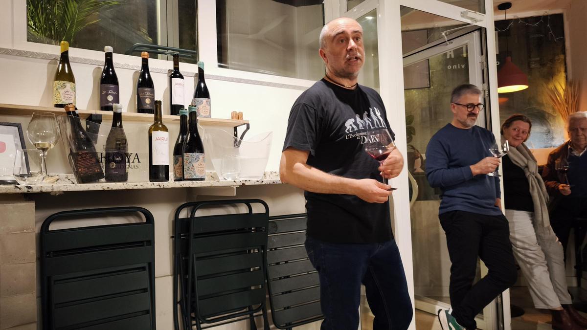 Jairo Morga, uno de los impulsores de Menudas Bodegas, presenta su vino