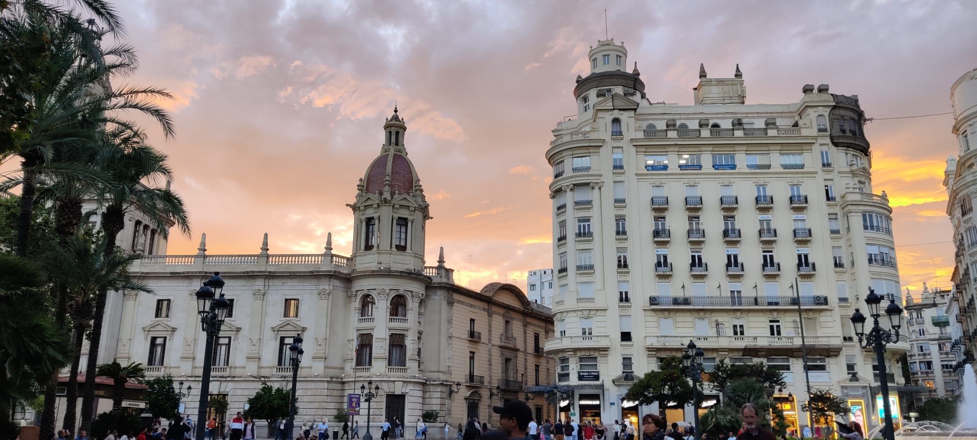 Las mejores fotos del cielo anaranjado de València