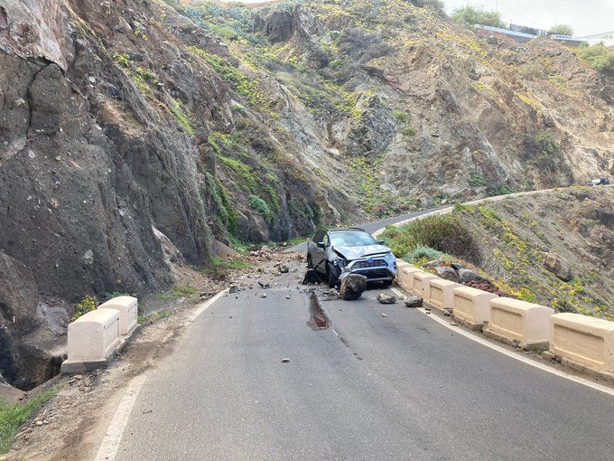 Dos personas heridas tras el desprendimiento de rocas en Almáciga
