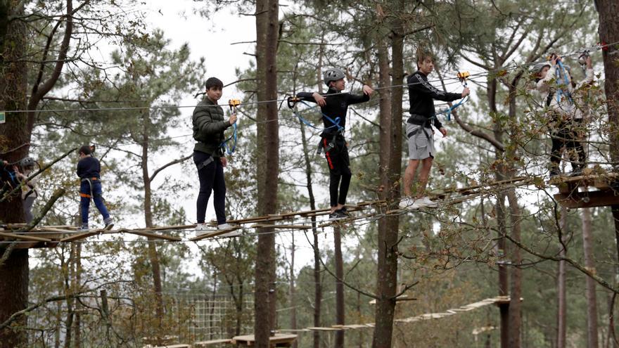 Abre en Vigo el mayor parque de aventuras de Galicia: así es el Marikiná Park por dentro.