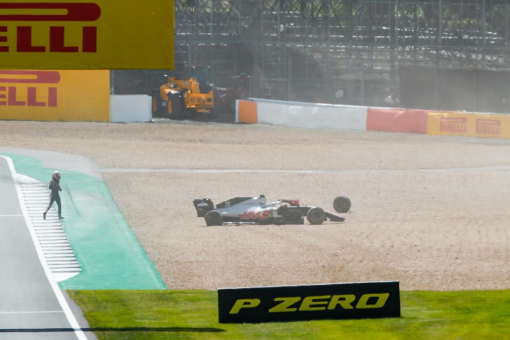 EN IMATGES | Hamilton guanya amb agonia a Silverstone i Sainz perd una valuosa quarta plaça al final