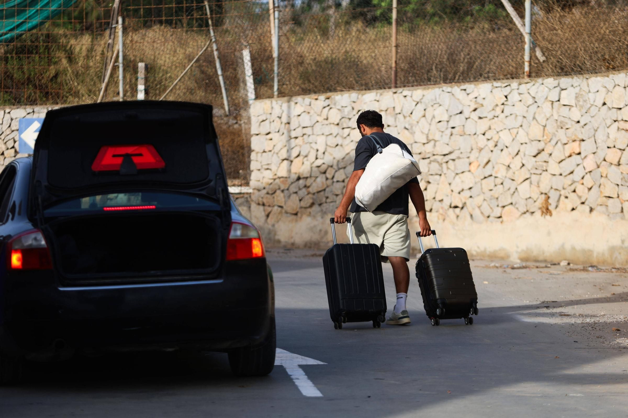 Todas las imágenes del desalojo de Can Rova 2 en Ibiza