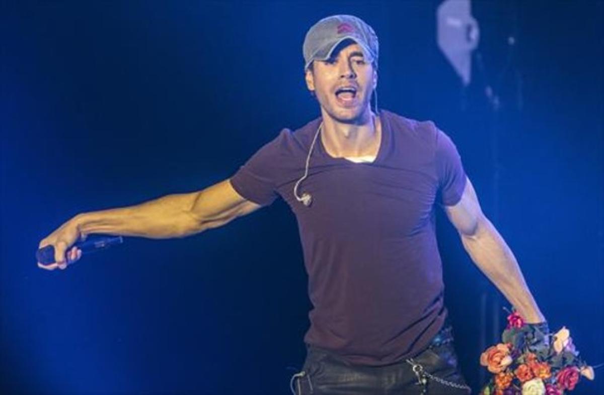 Enrique Iglesias, acusat de conduir sense carnet_MEDIA_1