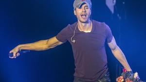 Enrique Iglesias, acusat de conduir sense carnet_MEDIA_1