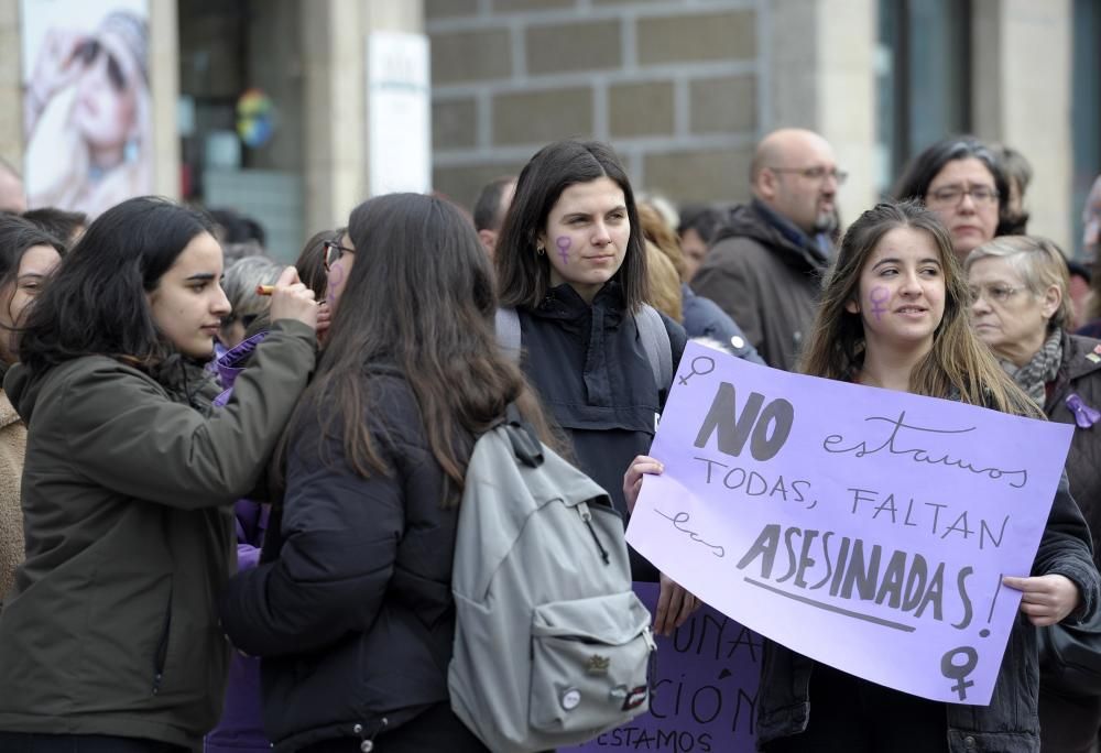 Las imágenes de la jornada de lucha feminista en Lalín