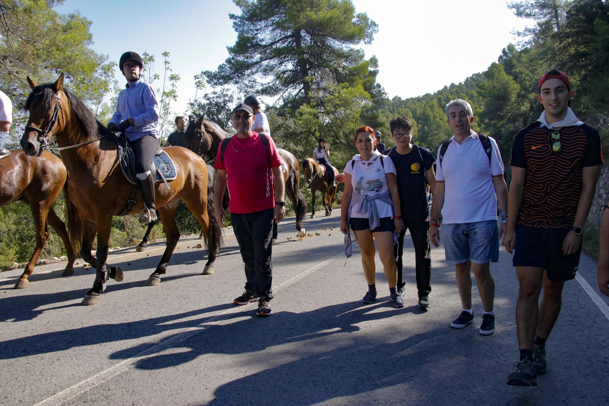 Alcoy vuelve a celebrar tres años después la romería de la Font Roja