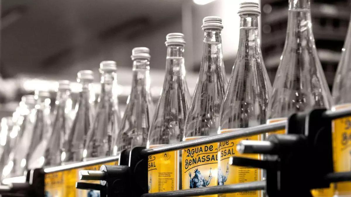 Botellas de cristal, en imagen de archivo.