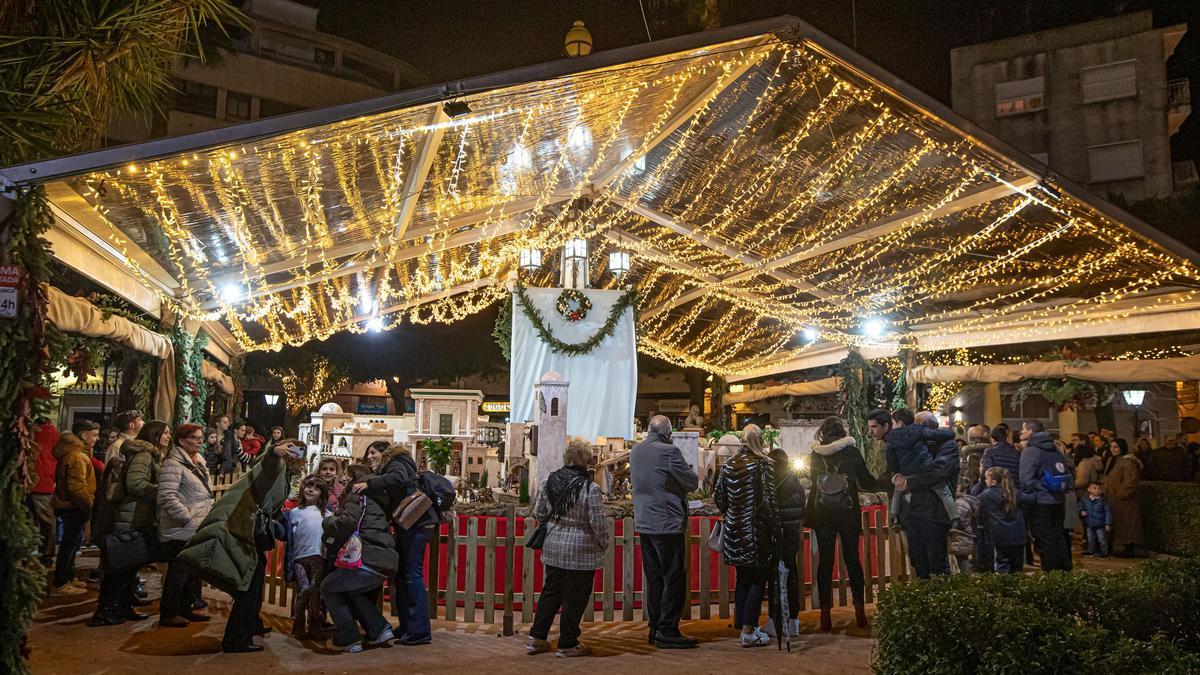 Iluminación, el pasado año, del belén de Orihuela.