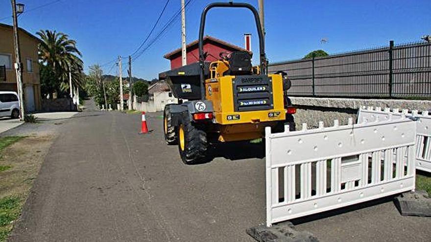 Obras de saneamiento y depuración en Crendes.