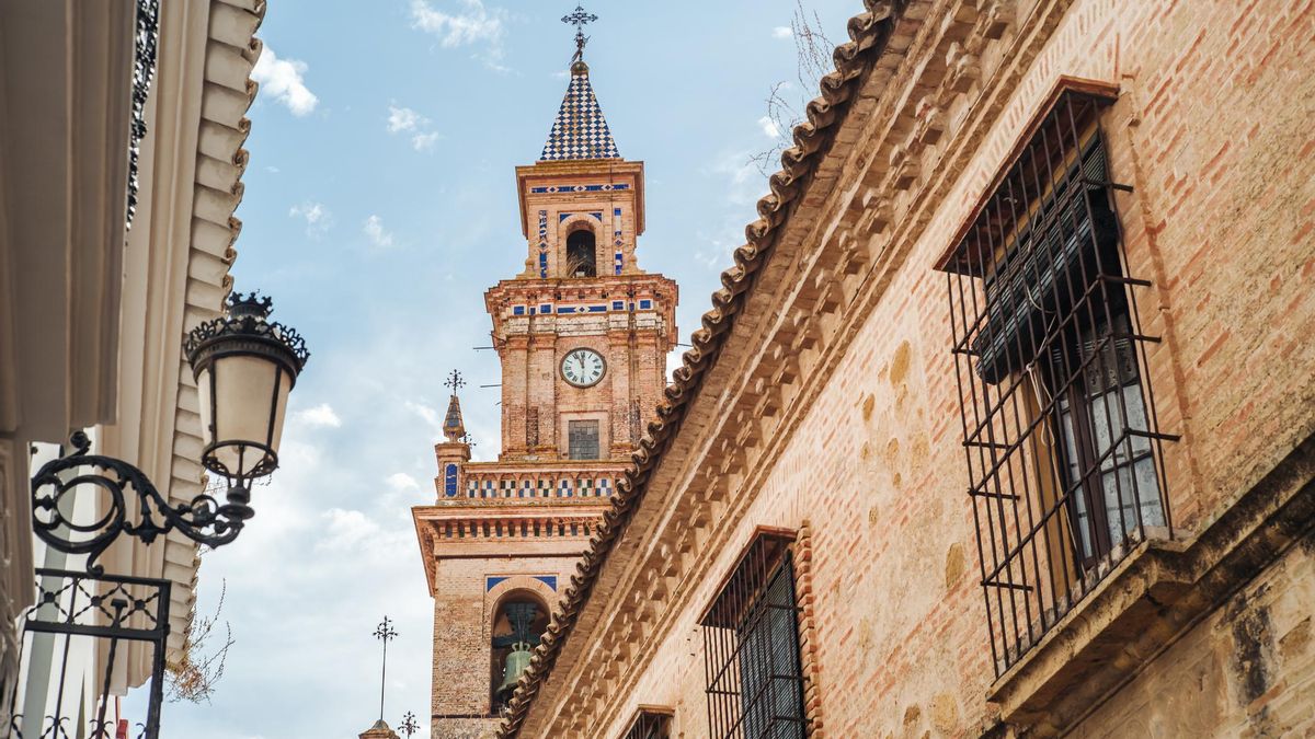 Así es el pueblo más bonito de Andalucía: esconde la necrópolis romana mejor conservada de España