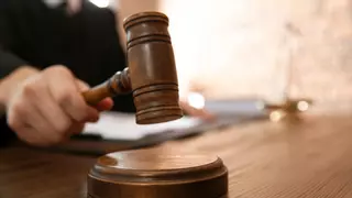 Condenado por meter el pene en la boca y someter a tocamientos a su hijastra, menor de edad, en Murcia