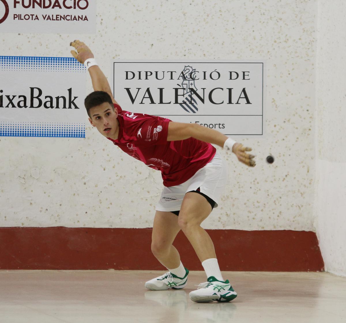 Vicent, en la Lliga de raspall.