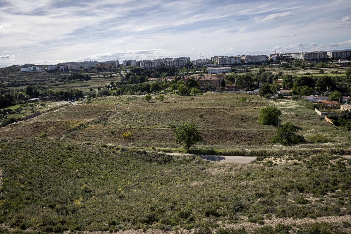 Estado actual de los terrenos donde se edificarán 95 chalés y 405 viviendas, entre Zaragoza y Cuarte.