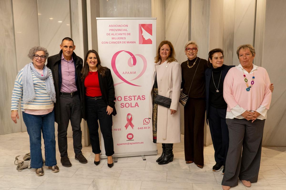 La actividad fue organizada por la Asociación Provincial de Mujeres con Cáncer de Mama (A.P. A. M. M.)