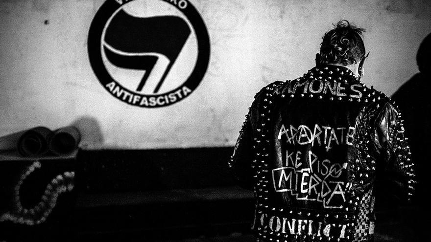 ‘Ansia’, imágenes del punk desde la cuna hasta la tumba