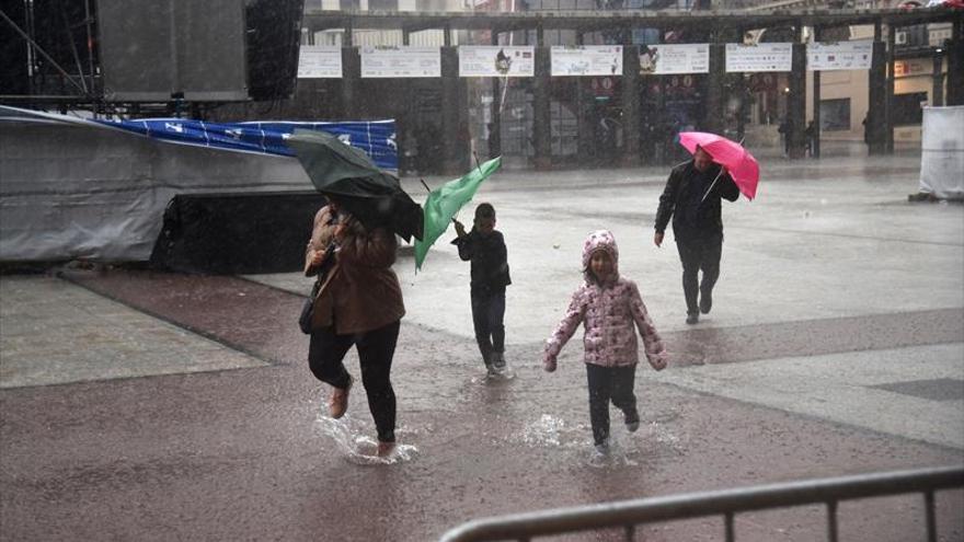 ‘Leslie’ se aleja de Aragón tras dejar fuertes lluvias en Huesca y Zaragoza