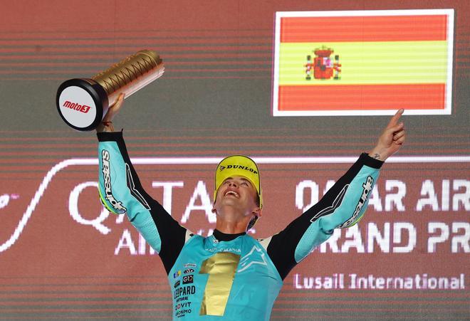 Las imágenes de Jaume Masià como campeón del mundo de Moto3 en Catar