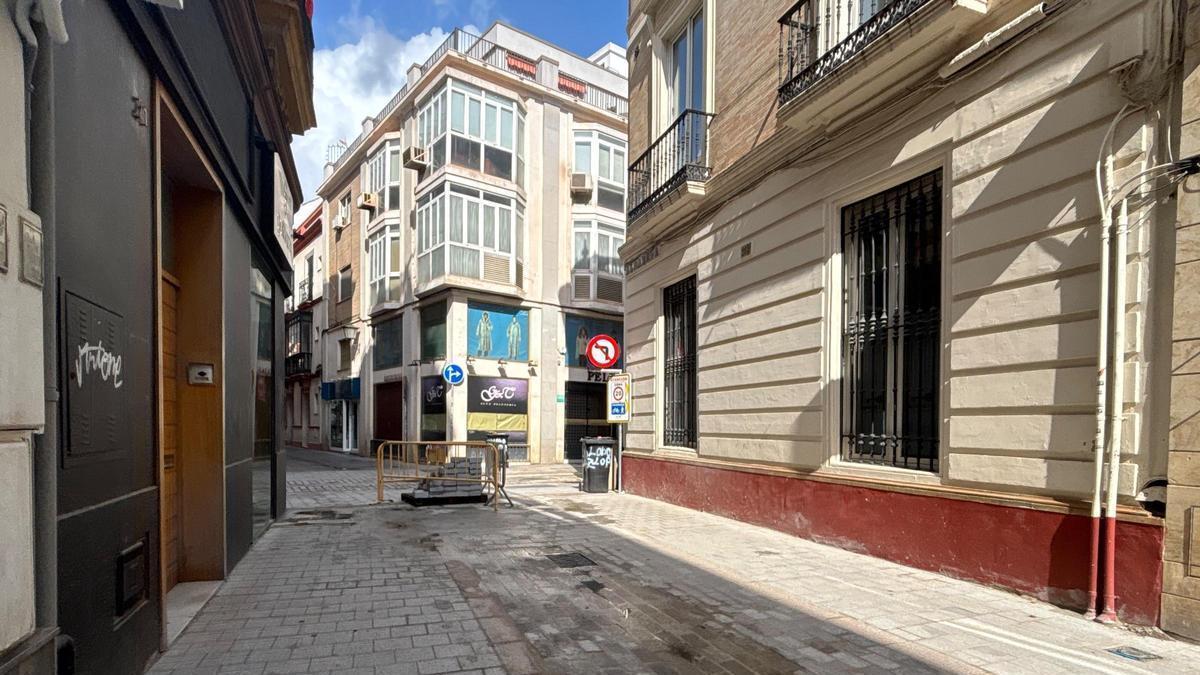 La calle Albareda se reabre al tráfico.