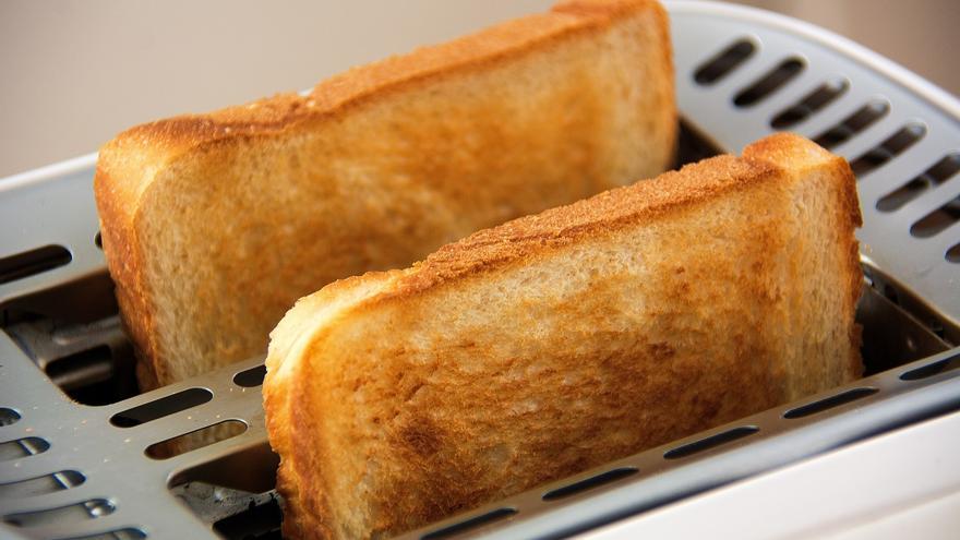 ¿Qué tiene más calorías una tostada con aceite o una con mantequilla? La diferencia entre las dos