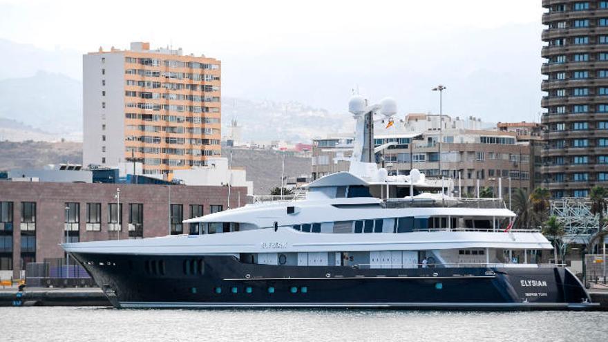 En la imagen, el &#039;Elysian&#039;, que atracó días atrás en el muelle Sanapú consignado por Intercruises.