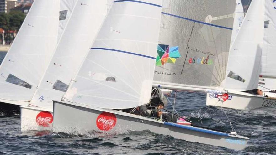 La flotilla de Vaurien, que comandan Pérez y Santirso.