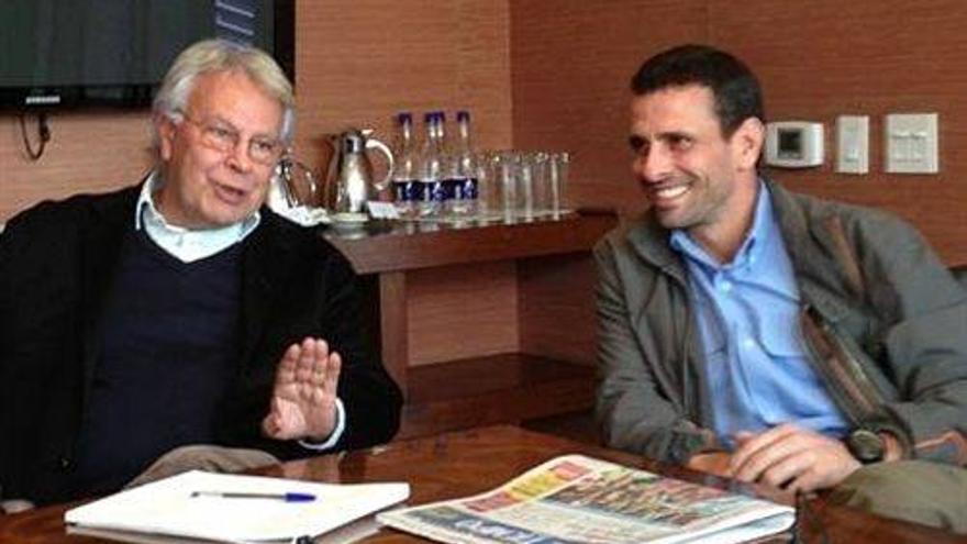 Capriles se reúne con Felipe González y le define como un &quot;gran amigo&quot; de Venezuela