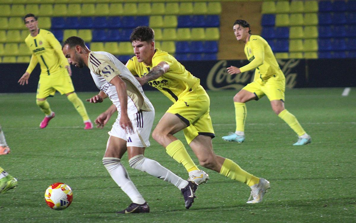 Buen partido el que completó el lateral Eneko Ortiz frente al conjunto marbellí.