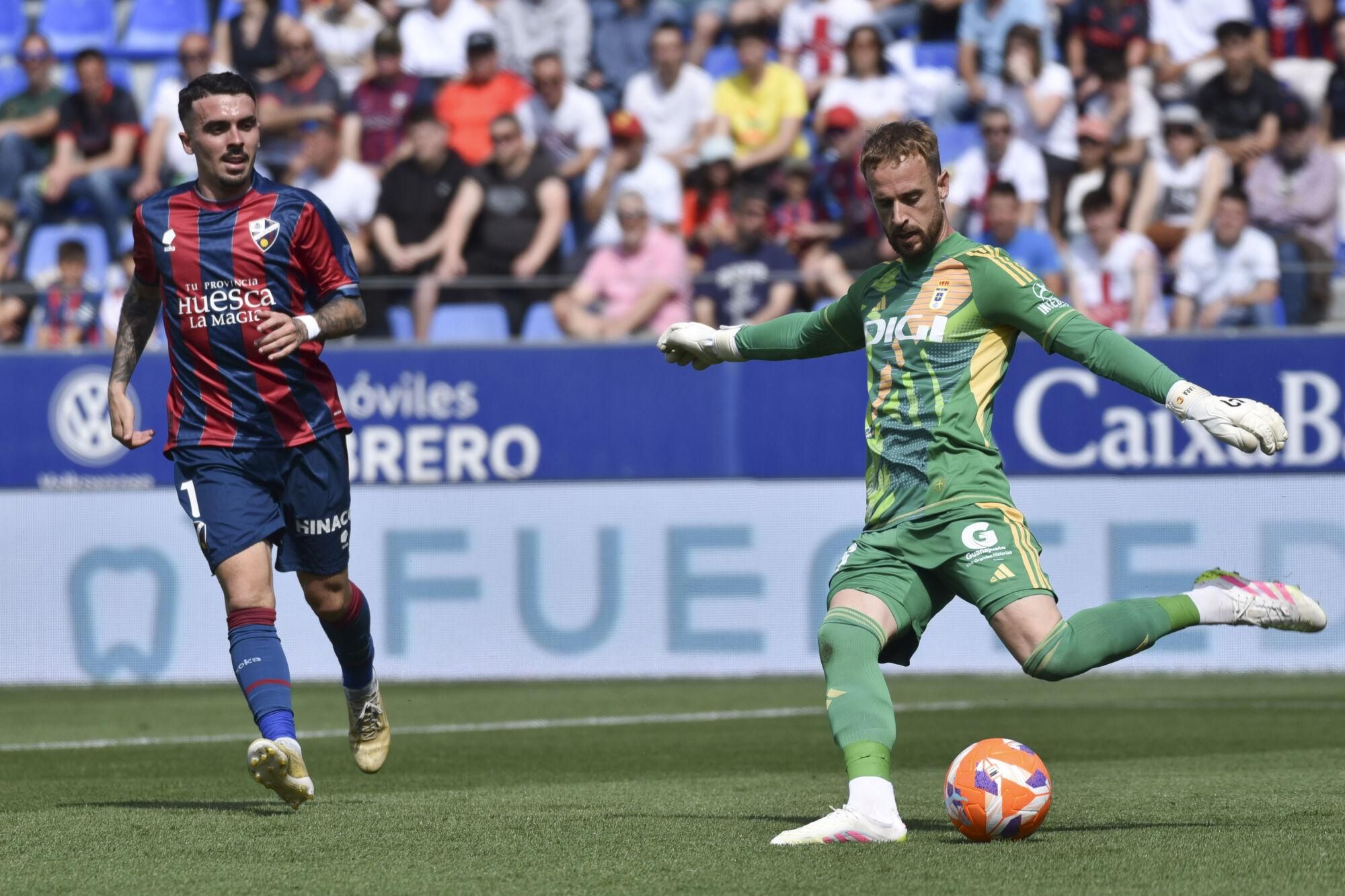 EN IMÁGENES: Importantísima victoria del Oviedo en Huesca