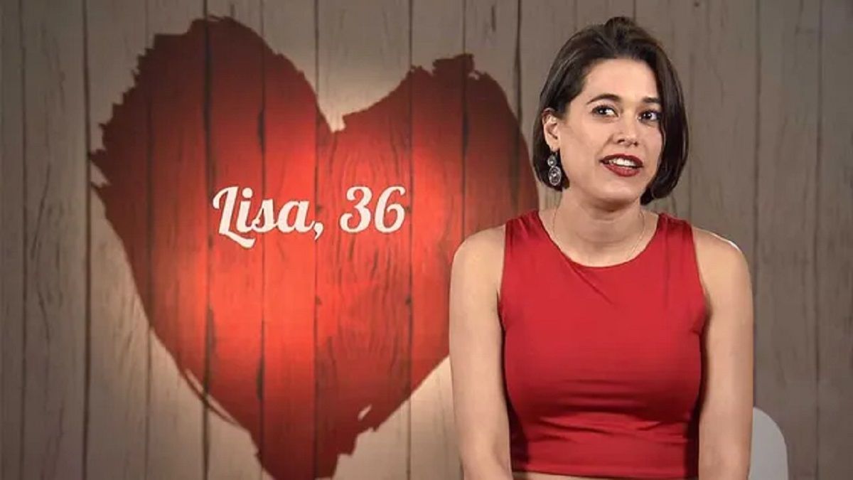 Soltera de First Dates se ofende cuando su cita compara Barcelona y Madrid