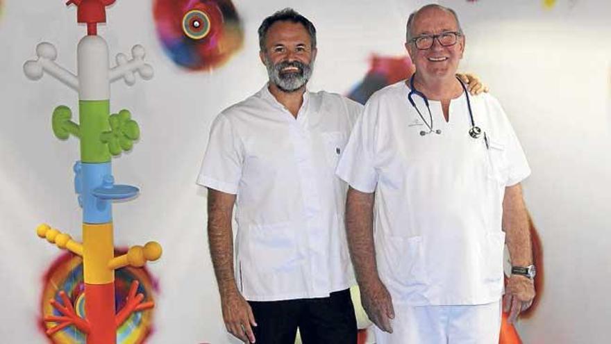 Los doctores Salvador Serra y Jorge Muñoz.