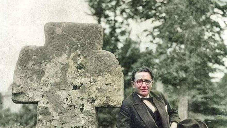 A viaxe de pedra que salvou a Castelao, exposta no Ágora