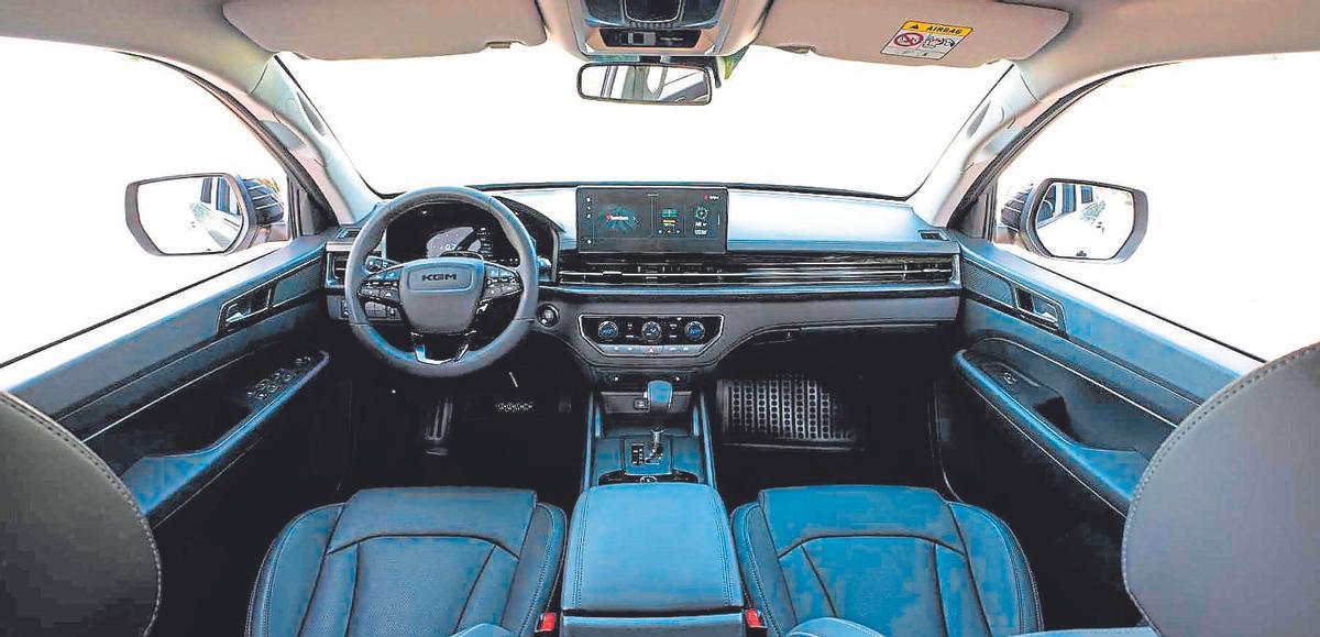 El confort se asemeja al de un SUV premium.