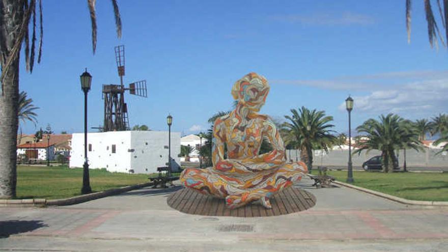 Lixber Reguera inicia los trabajos de la escultura Mamandyou